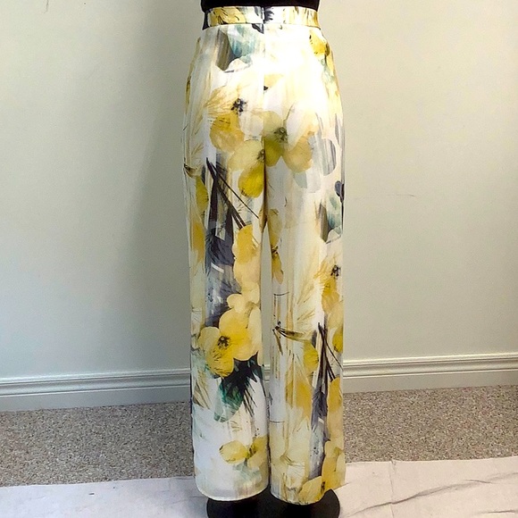 Frank Lyman Wide Leg Dress Pants - Picture 5 of 6